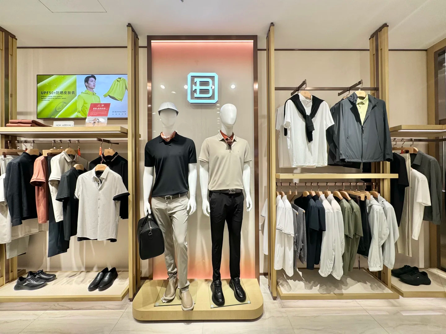 How Mannequin Display Elevates Brand Image in Modern Retail (باللغة الإنجليزية)